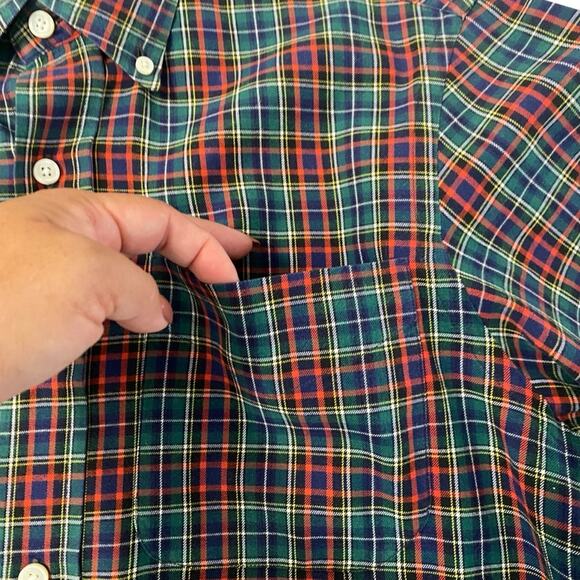 Men's Ralph Lauren Classic Fit Long Sleeve Green, Red and Blue Plaid Button Down - Picture 6 of 10